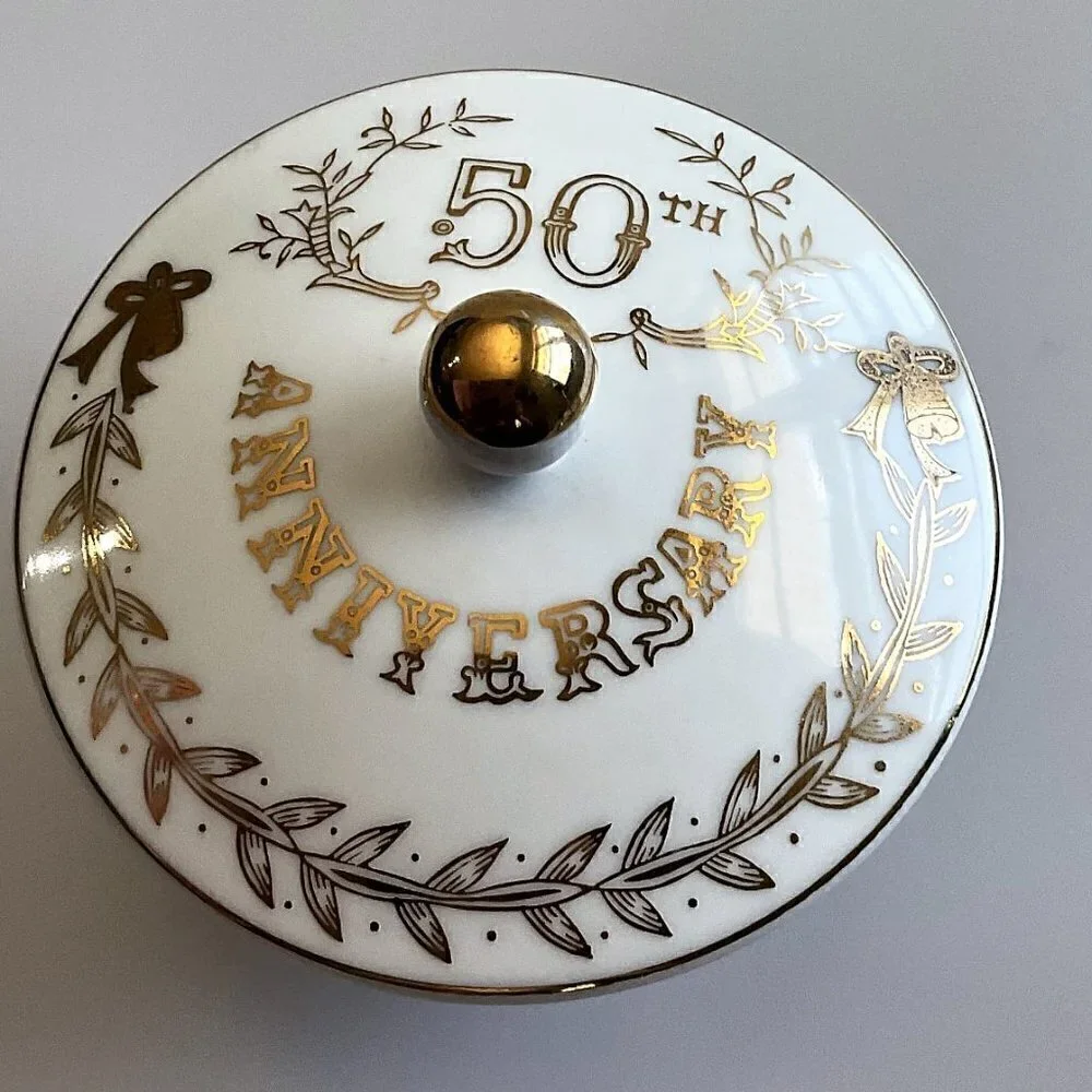 VINTAGE LEFTON CHINA 50TH ANNIVERSARY FOOTED CANDY TRINKET DISH GOLD LEAF